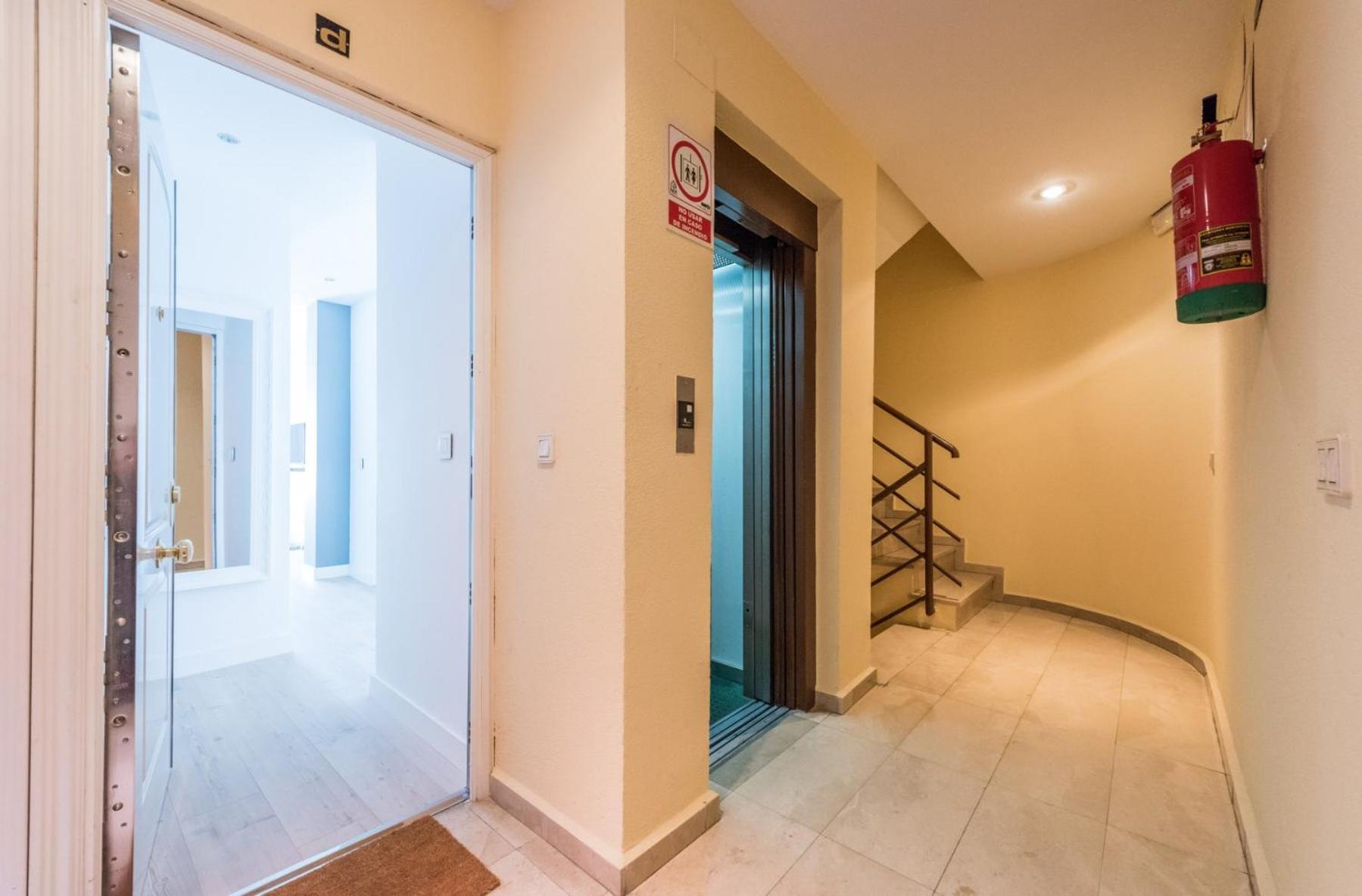 Chueca Suites Madrid Exterior foto